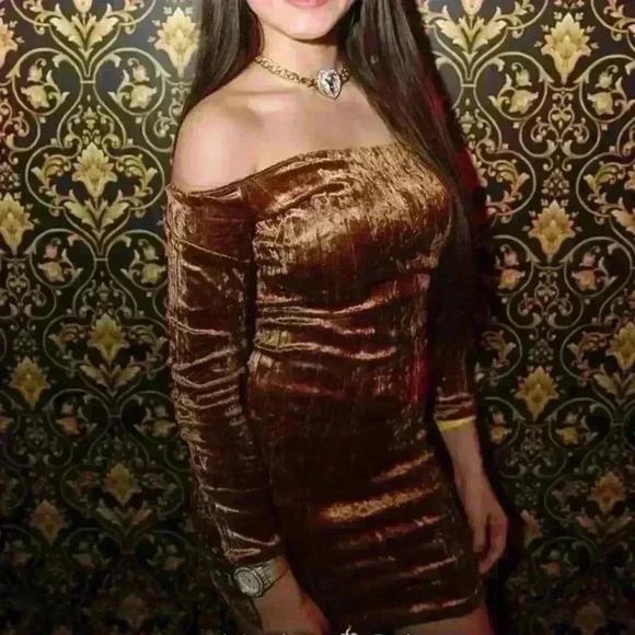 Dresses & Skirts - Golden Brown Dress